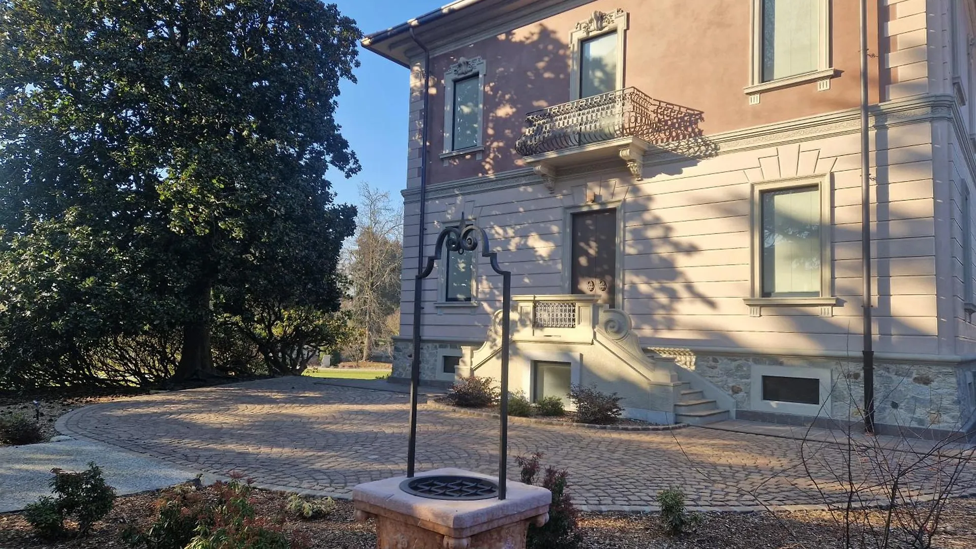 Lodge Villa Hermann Somma Lombardo