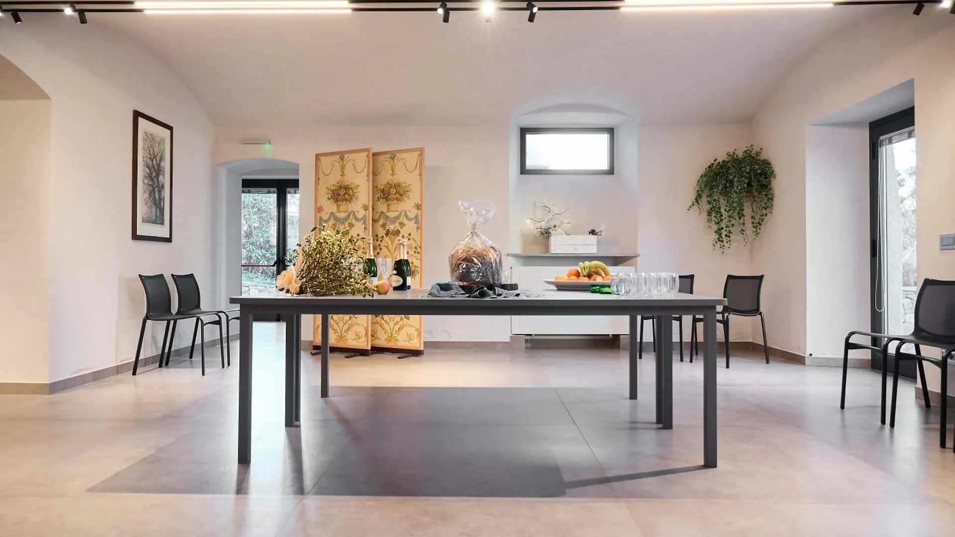 Lodge Villa Hermann Somma Lombardo Italy