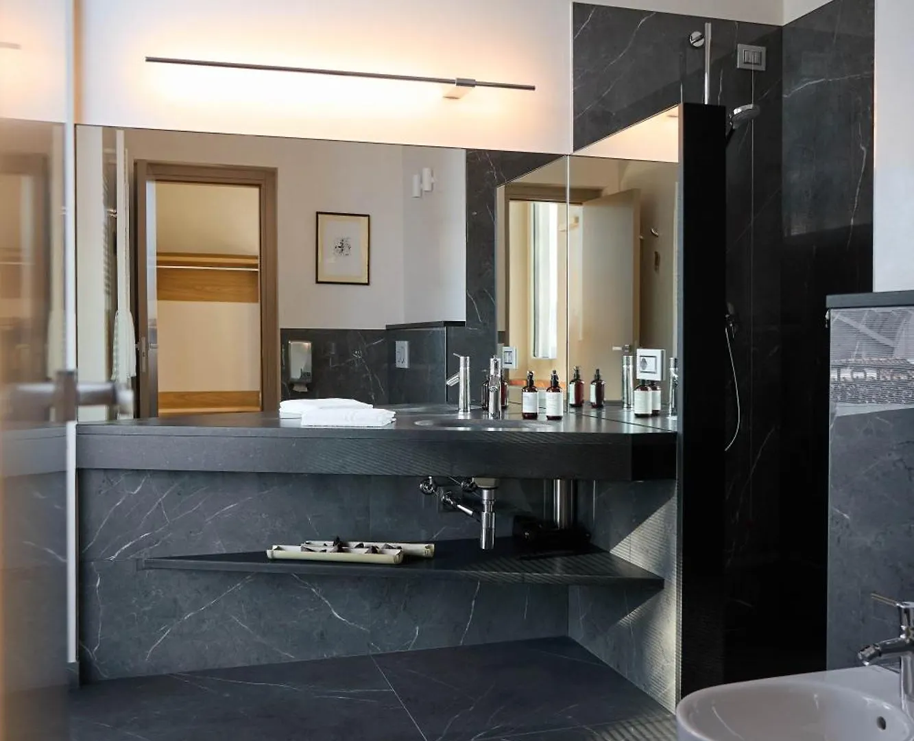 Villa Hermann Somma Lombardo Lodge
